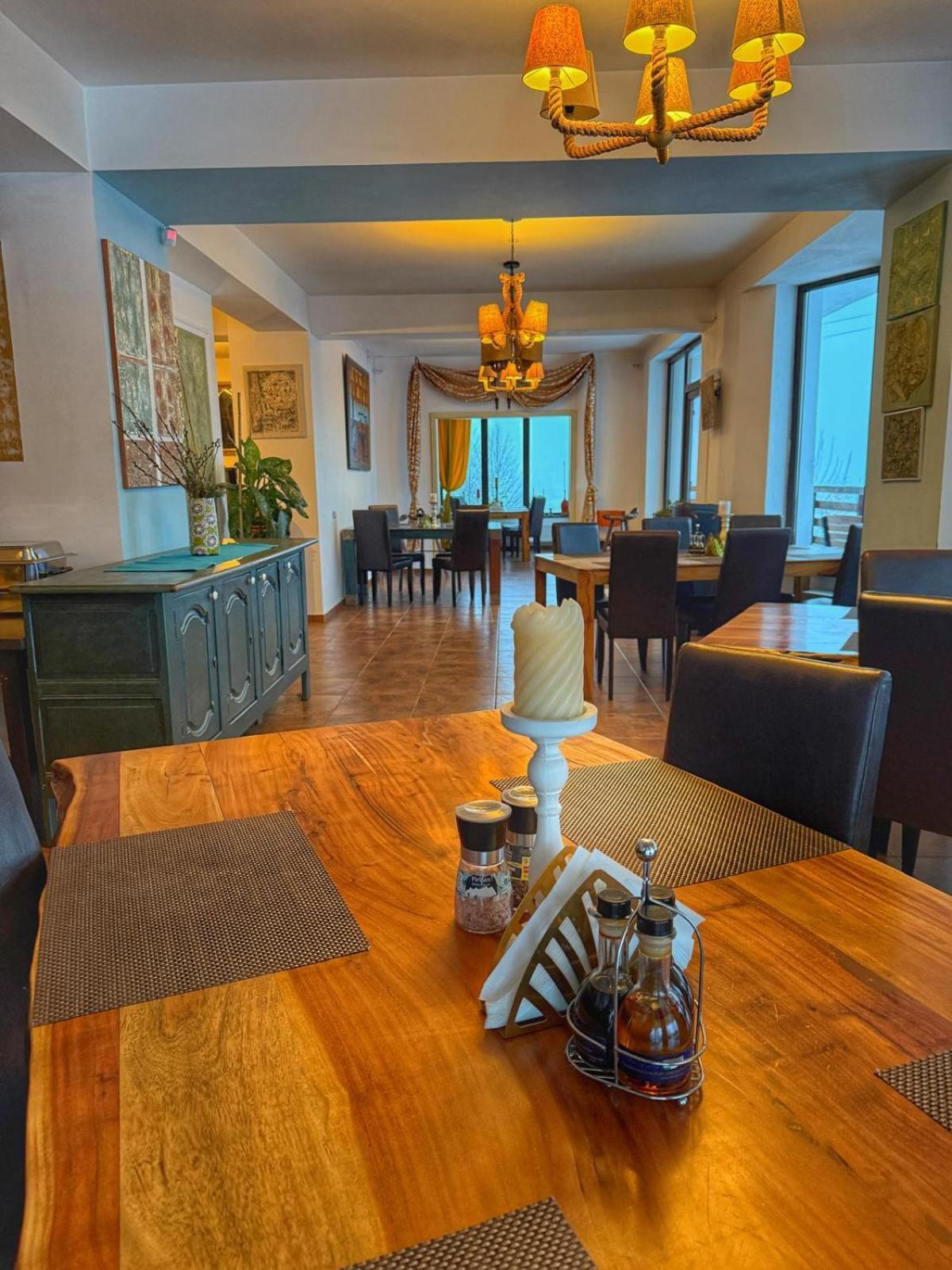 Inspire View - Boutique Hotel Bran  Exterior photo